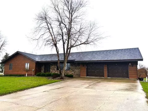 151 Main Ave, Chandler, MN 56122