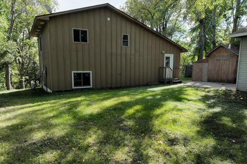 57963 226th St, Litchfield, MN 55355