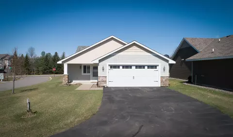 1014 Pleasantview Ct NW, Isanti, MN 55040