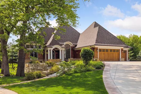 10644 Cavallo Rdg, Eden Prairie, MN 55347