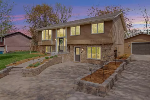 14926 Canada Ave W, Rosemount, MN 55068