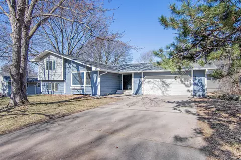 2 W Golden Lake Rd, Circle Pines, MN 55014