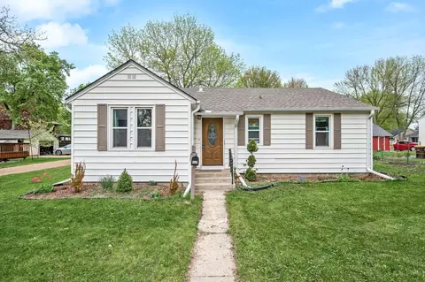 305 1st Ave SW, New Prague, MN 56071