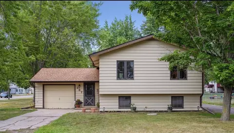 237 Elm Dr, Foley, MN 56329