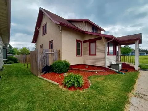 106 SE 2nd St SE, Bertha, MN 56437