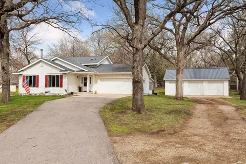1532 Cedar Ln, Newport, MN 55055