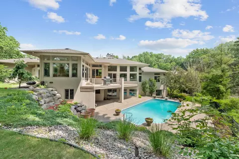 5060 Interlachen Blf, Edina, MN 55436