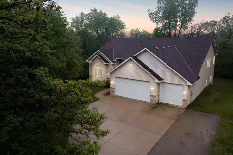 9550 S Robert Trl, Inver Grove Heights, MN 55077