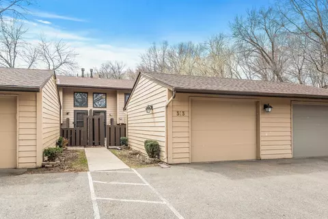 303 W Eagle Lake Dr, Maple Grove, MN 55369