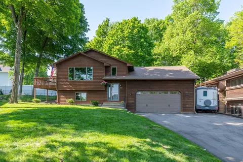 4939 Glen Elyn Rd, Mound, MN 55364