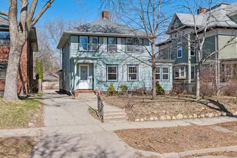 621 5th St SE, Minneapolis, MN 55414