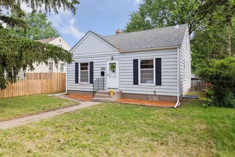 6812 Minnetonka Blvd, Saint Louis Park, MN 55426