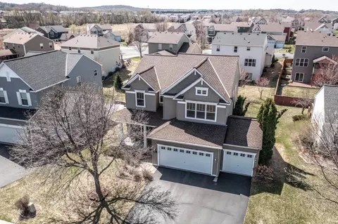 1814 Penstemon Ln, Shakopee, MN 55379