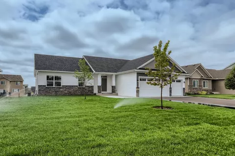 384 144th Ln NW, Andover, MN 55304