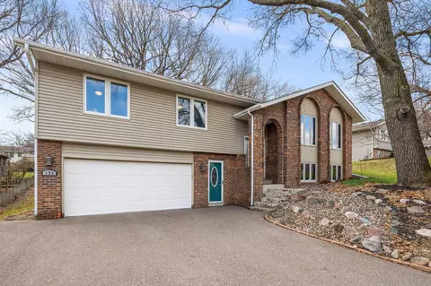 120 Chaparral Dr, Apple Valley, MN 55124