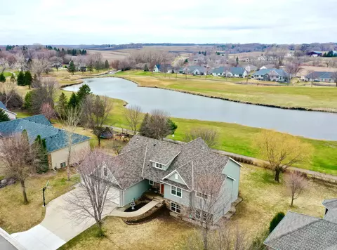 3313 Eagle Ridge Dr E, Willmar, MN 56201