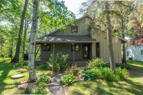 8858 Mogensen Shores Rd, Brainerd, MN 56401