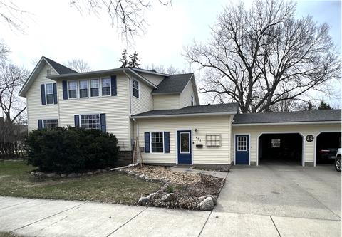 401 N 4th St, Marshall, MN 56258