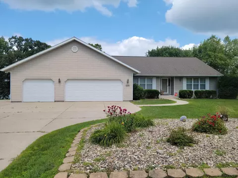 2716 Campus Ln, Albert Lea, MN 56007