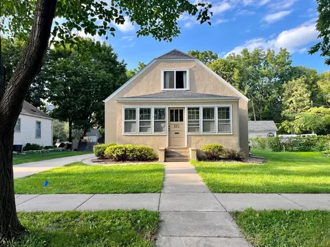 512 Saint Olaf Ave, Northfield, MN 55057