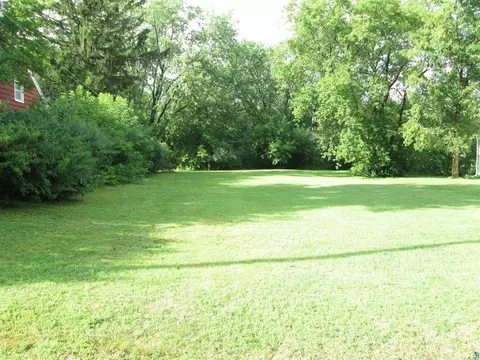 903 Prospect Ave W, Cloquet, MN 55720