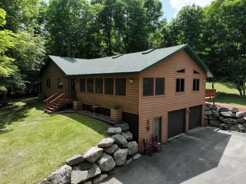 6893 Eastview Rd NW, Walker, MN 56484