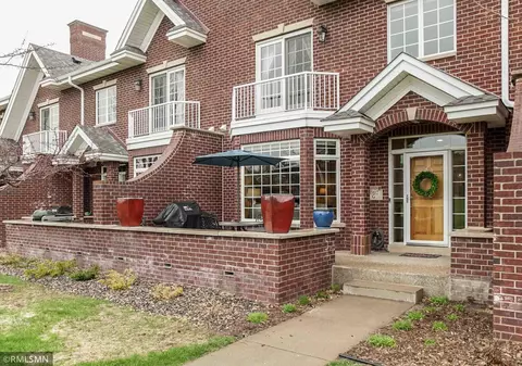 10812 Falling Water Ln #G, Woodbury, MN 55129