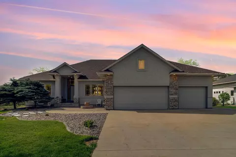 19659 Calgary Trl, Empire Twp, MN 55024