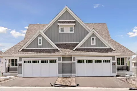 70 Spring Farm Rd, North Oaks, MN 55127