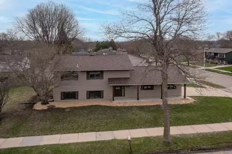 1818 9th Ave SE, Rochester, MN 55904