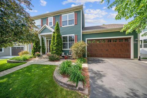 2044 Schoolmaster Dr, Chaska, MN 55318