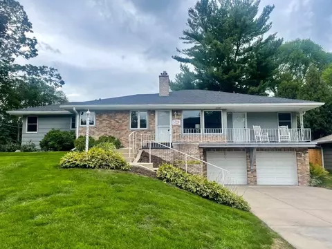 5724 Code Ave, Edina, MN 55436