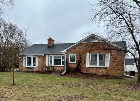 716 E Park Ave, Luck, WI 54853