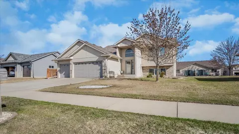 1086 Voyageur St, Saint Cloud, MN 56303