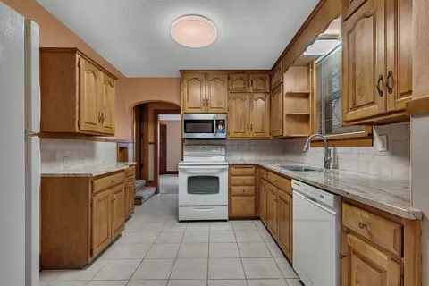 1018 Riverside Dr SE, Saint Cloud, MN 56304 photo 3