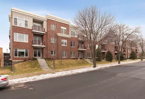 100 4th Ave N #203, South Saint Paul, MN 55075
