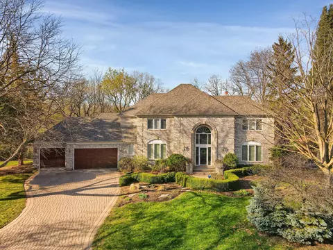 11133 Bluestem Ln, Eden Prairie, MN 55347