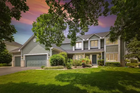 9124 Cambridge Rd, Woodbury, MN 55125