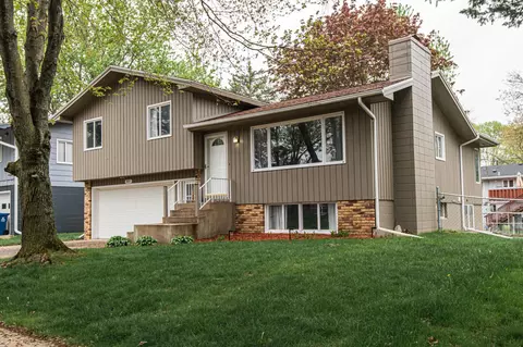 2637 3rd Pl NE, Rochester, MN 55906