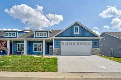 902 11th Pl NW, Kasson, MN 55944