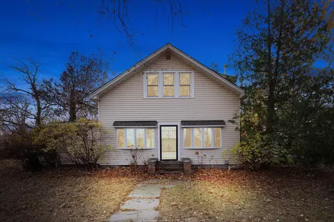 768 S Shore Dr, Forest Lake, MN 55025