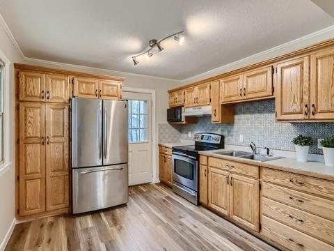 11031 6th St NE, Blaine, MN 55434