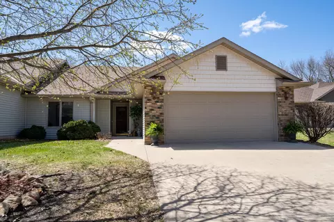 520 4th St SW, Cannon Falls, MN 55009