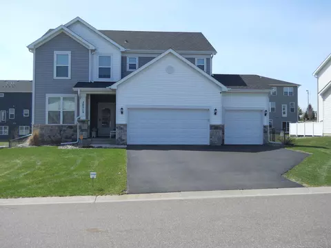20515 Granville Ln, Lakeville, MN 55044