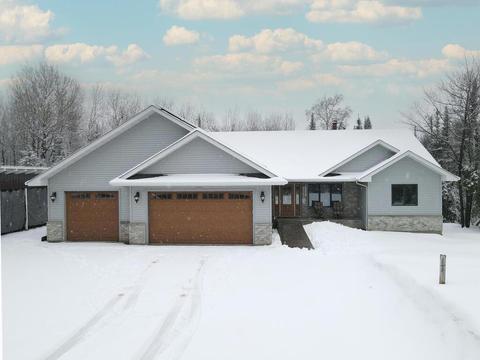 5896 Lonely Pine Dr, Duluth, MN 55803