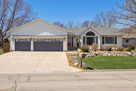 2017 Greenwood Dr, Albert Lea, MN 56007