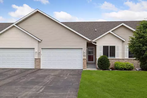 4143 Blakewood Dr, Shakopee, MN 55379