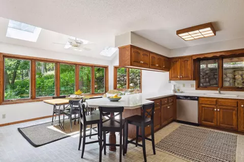 12524 Creek Rd W, Minnetonka, MN 55305
