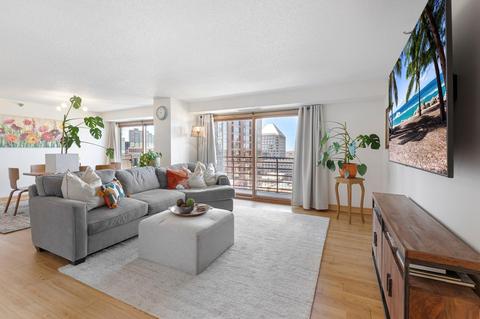 66 9th St E #2305, Saint Paul, MN 55101