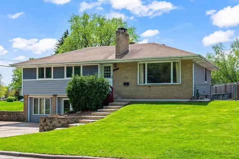 2205 Florance Ln, South Saint Paul, MN 55075